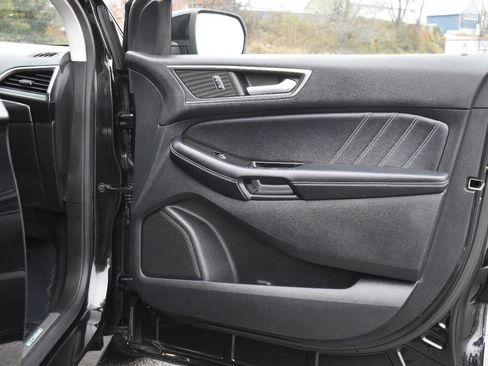 Used 2015 Ford Edge Sport w/ Equipment Group 401A image 9