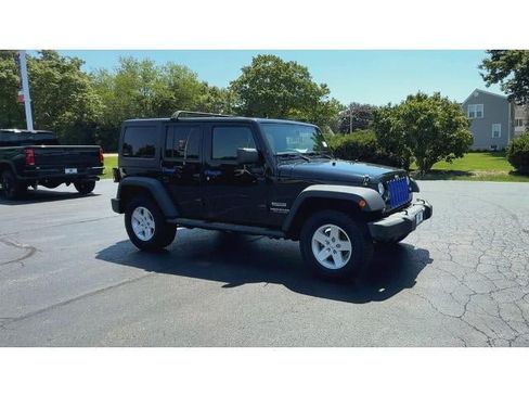 Used 2017 Jeep Wrangler Unlimited Sport w/ Quick Order Package 24S AWD/4WD image 2