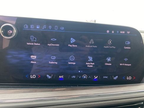 Used 2025 Chevrolet Suburban Z71 image 21