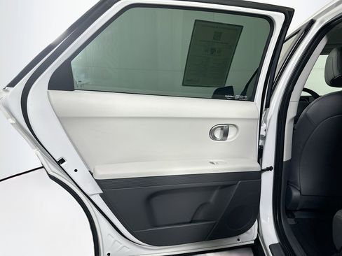 Used 2024 Hyundai Ioniq 5 SE RWD image 26