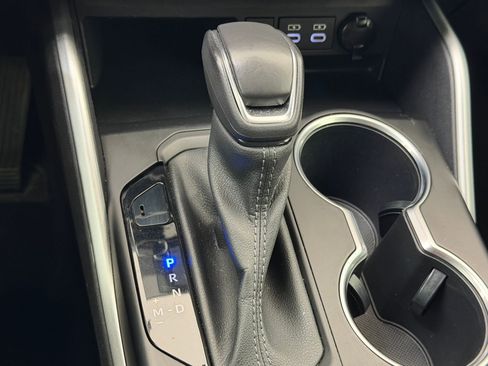 Used 2023 Toyota Highlander LE image 18