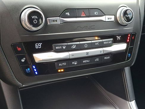 Used 2020 Ford Explorer ST AWD/4WD image 17
