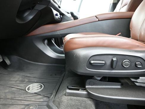 Used 2021 Buick Enclave Avenir w/ Avenir Technology Package image 22