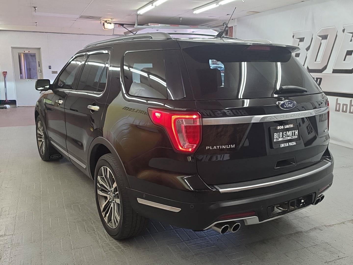 Used 2019 Ford Explorer Platinum AWD/4WD image 4