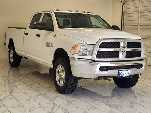Used 2018 RAM 2500 Tradesman w/ Chrome Appearance Group AWD/4WD image 3