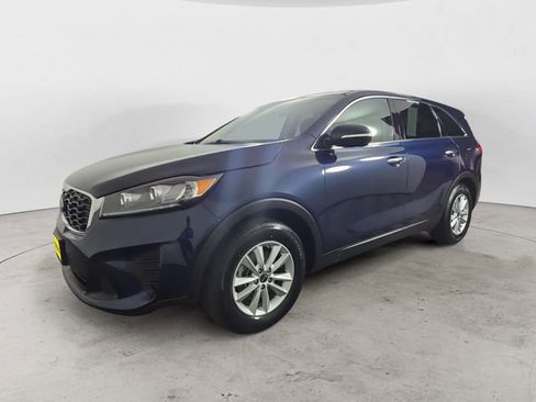 Used 2019 Kia Sorento LX image 1