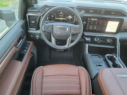 New 2026 GMC Sierra 3500 Denali Ultimate AWD/4WD image 13