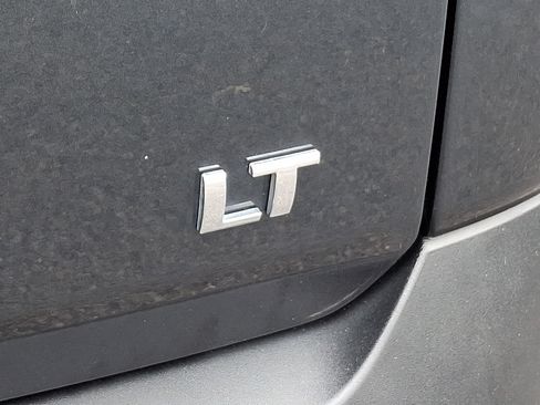 Used 2019 Chevrolet Traverse LT FWD image 31