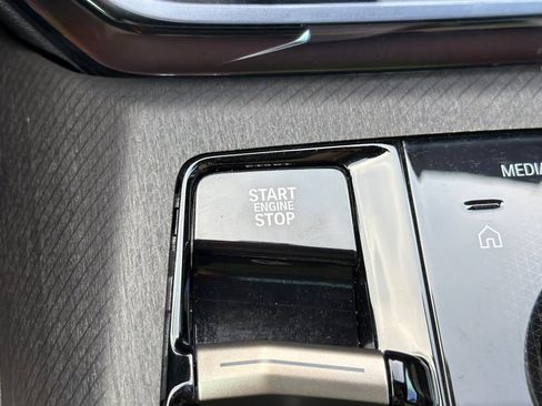 Used 2025 BMW X3 xDrive30i w/ Premium Package image 28