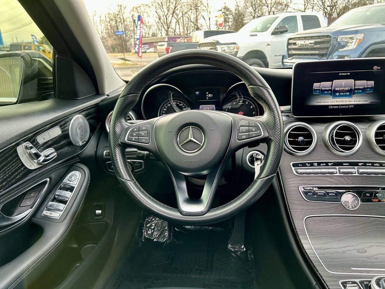 Used 2015 Mercedes-Benz C 300 4MATIC Sedan image 19