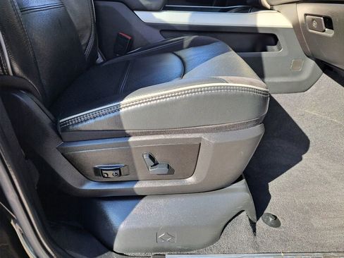 Used 2019 RAM 2500 Laramie image 16
