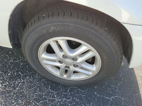 Used 2003 Toyota RAV4 2WD image 8