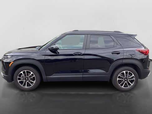 Used 2024 Chevrolet TrailBlazer LT w/ Driver Confidence Package FWD image 8