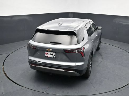 Used 2025 Chevrolet Equinox LT FWD image 41