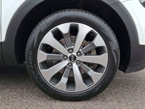 Used 2020 Kia Telluride S AWD/4WD image 8
