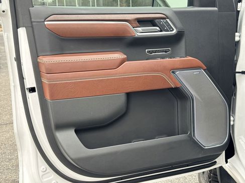 Used 2024 GMC Sierra 1500 Denali Ultimate image 14