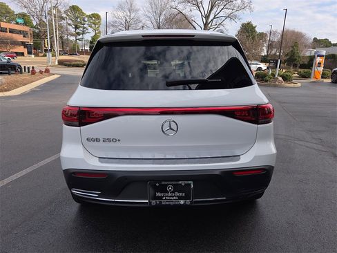 Certified 2023 Mercedes-Benz EQB 250+ 250+ image 4