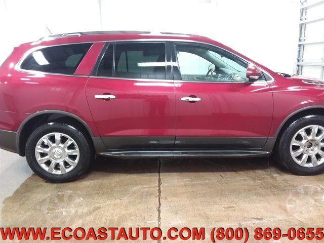 Used 2011 Buick Enclave CXL FWD image 2