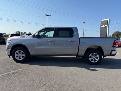 Used 2024 RAM 1500 Laramie AWD/4WD image 4