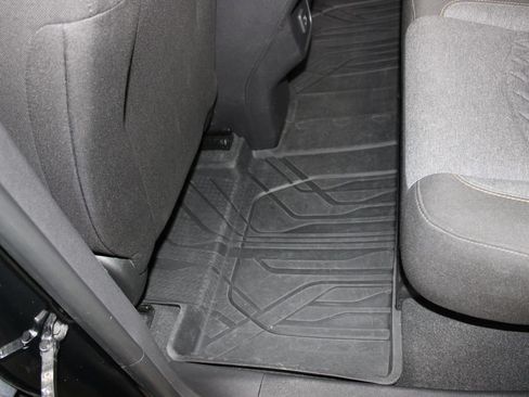 Used 2024 Chevrolet Equinox LT w/ LPO, Floor Liner Package FWD image 22