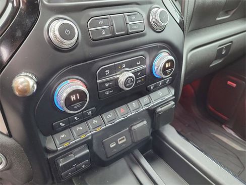 Used 2019 GMC Sierra 1500 SLT w/ SLT Premium Plus Package image 32