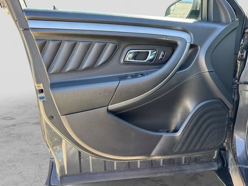 Used 2015 Ford Taurus SEL w/ Equipment Group 201A FWD image 33