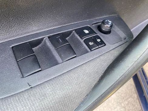 Used 2023 Toyota Corolla LE image 13