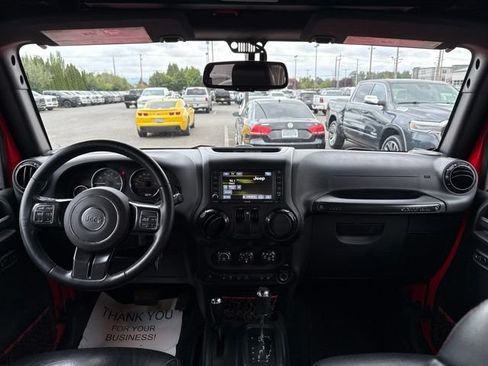 Used 2017 Jeep Wrangler Rubicon AWD/4WD image 14
