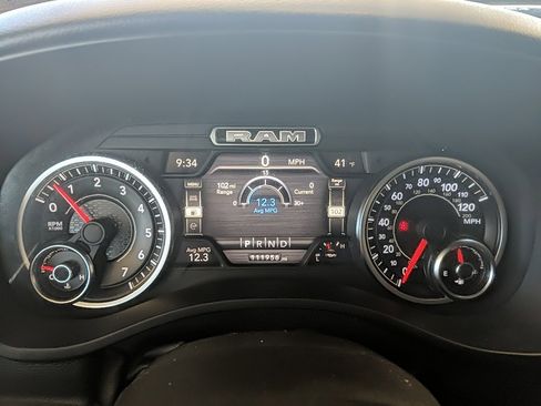 Used 2019 RAM 1500 Big Horn image 25