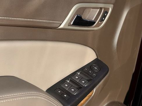 Used 2019 GMC Yukon XL Denali w/ Open Road Package image 25