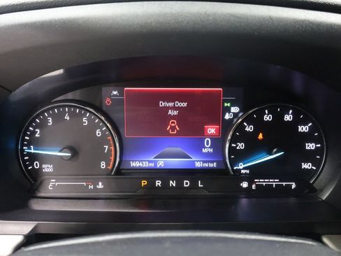 Used 2022 Ford Explorer XLT image 39