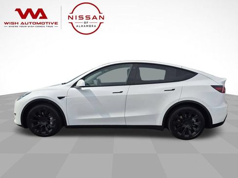 Used 2021 Tesla Model Y Long Range AWD/4WD image 8