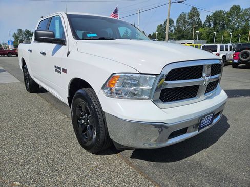 Used 2018 RAM 1500 Classic SLT AWD/4WD image 6