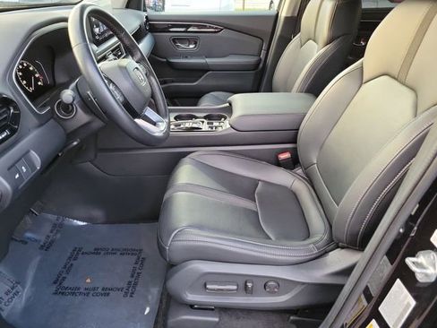 Certified 2024 Honda Pilot EX-L image 17