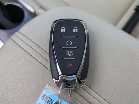 Used 2024 Chevrolet Malibu LT image 34