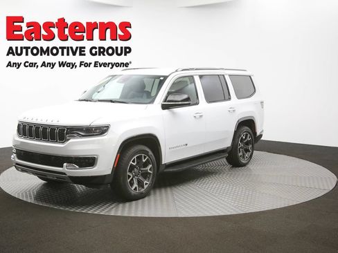 Used 2023 Jeep Wagoneer Series III w/ Preferred Equipment Group RWD image 53