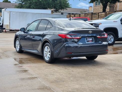 Used 2026 Toyota Camry LE FWD image 3