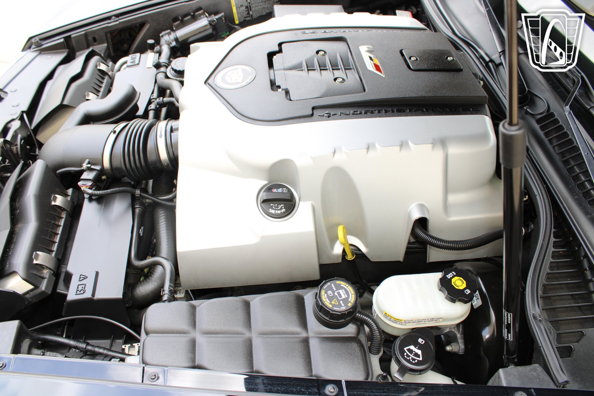 Used 2006 Cadillac XLR V RWD image 5