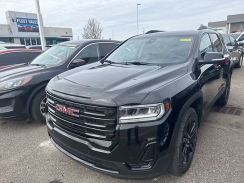 Used 2023 GMC Acadia SLE w/ Elevation Edition image 2