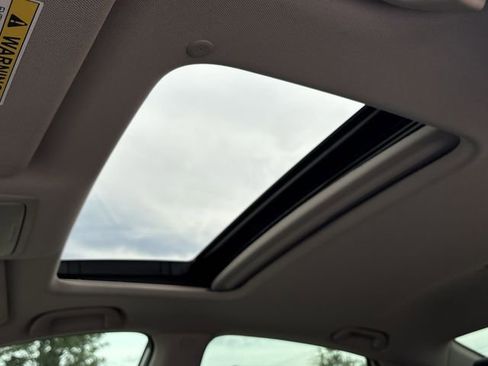 Used 2019 Honda Accord EX-L image 24