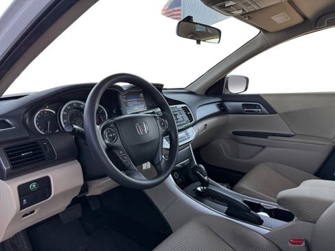 Used 2015 Honda Accord LX image 9
