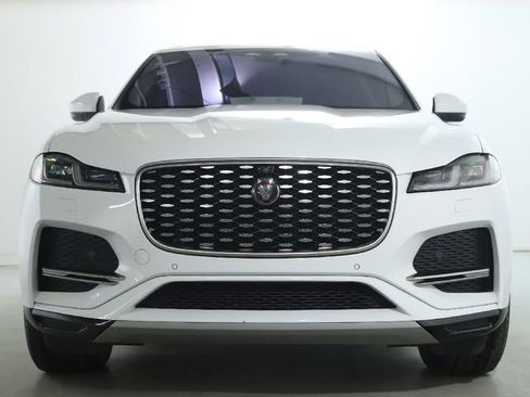 Used 2021 Jaguar F-PACE S image 11