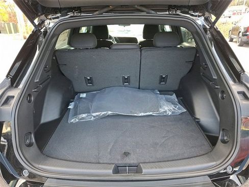 Used 2025 Chevrolet Equinox EV LT image 29