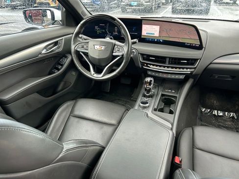 Used 2025 Cadillac CT5 Premium Luxury RWD image 9