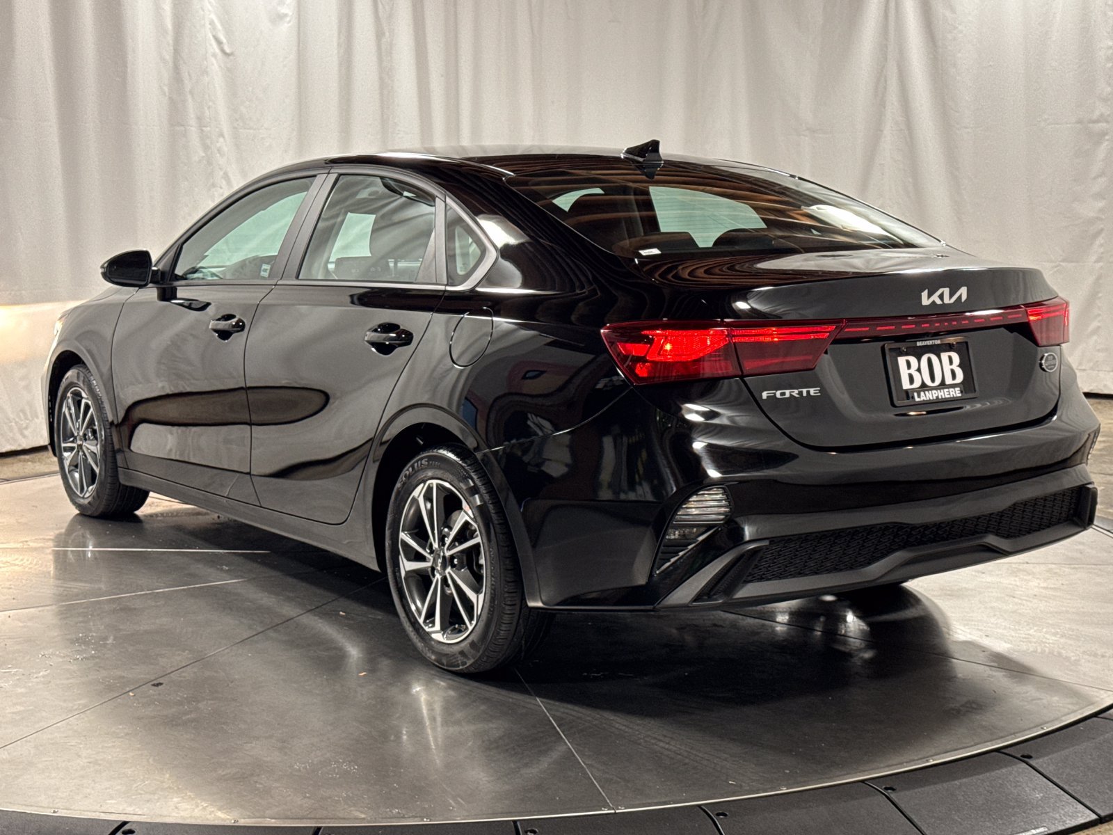 Certified 2023 Kia Forte LXS w/ LXS Technology Package FWD image 9