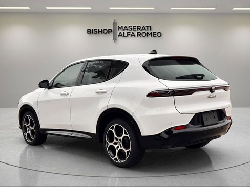 Used 2025 Alfa Romeo Tonale w/ Premium Package AWD/4WD image 4