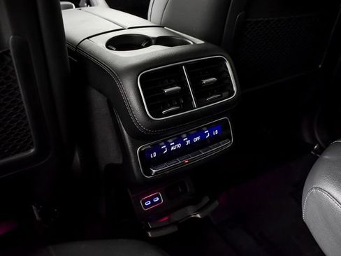 Certified 2025 Mercedes-Benz GLS 450 4MATIC image 44