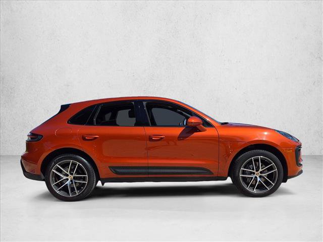Used 2024 Porsche Macan AWD/4WD image 8