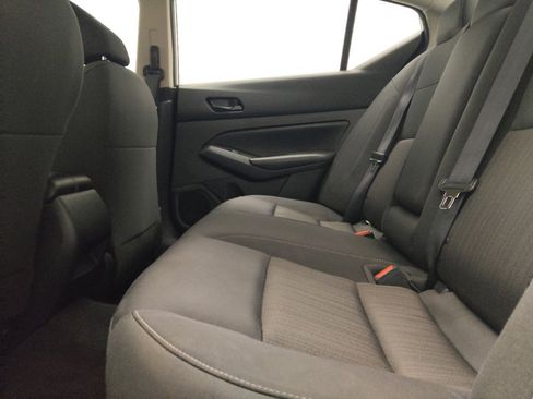 Used 2024 Nissan Altima 2.5 S FWD image 18