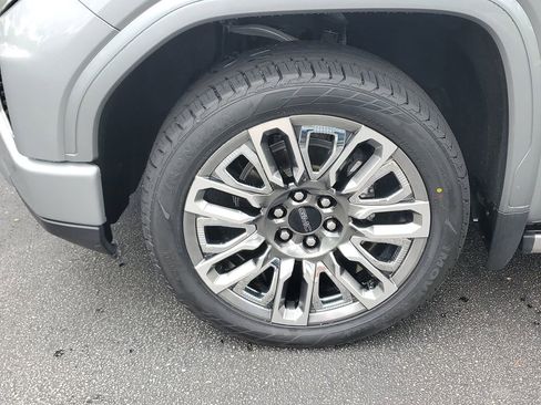 Certified 2025 GMC Sierra 1500 Denali Ultimate AWD/4WD image 11